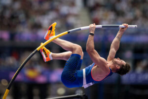 French pole vaulter Anthony Ammirati, French pole vaulter bulge video